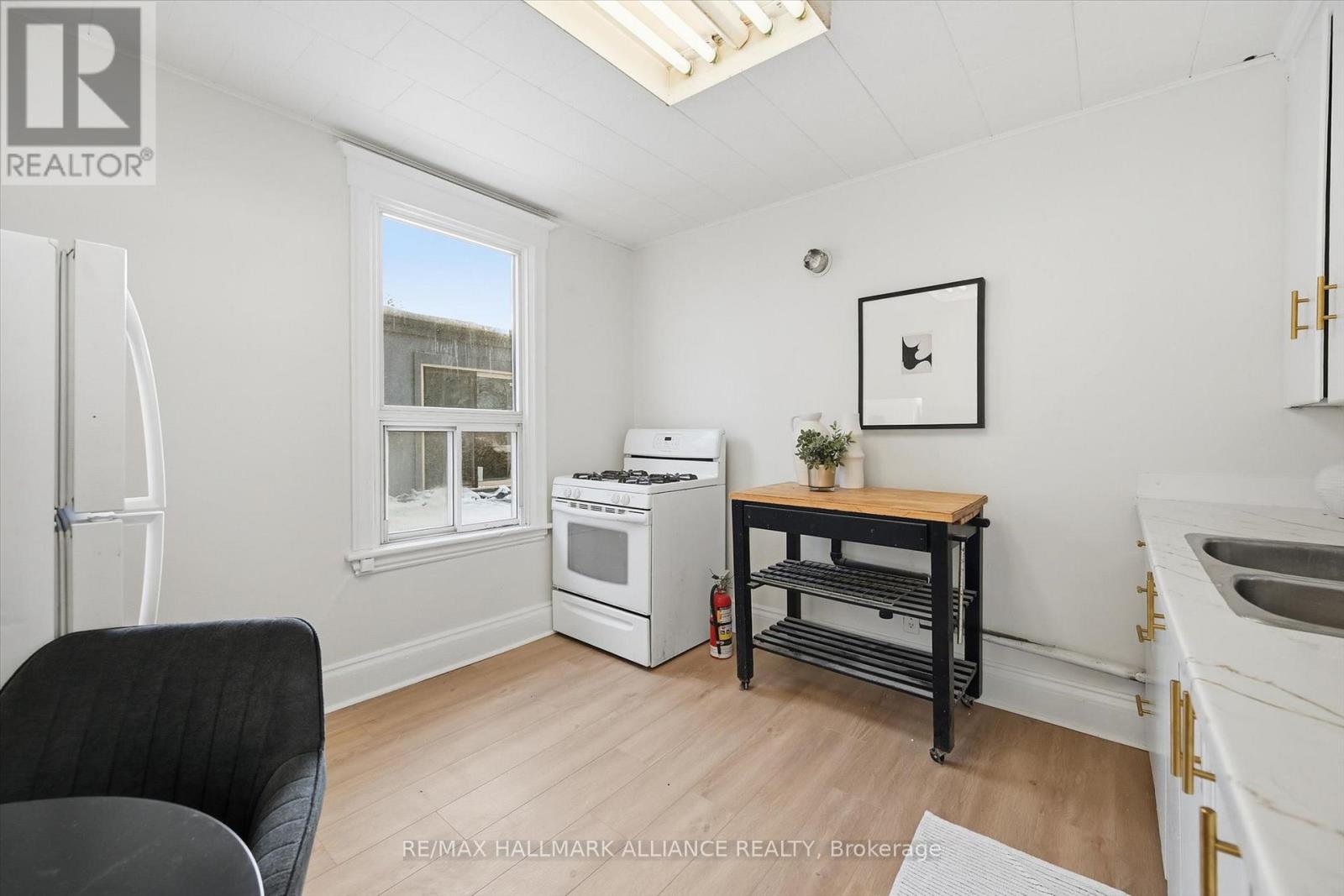 447 Wentworth Street N, Hamilton (Industrial Sector), Ontario  L8L 5W7 - Photo 13 - X12769634