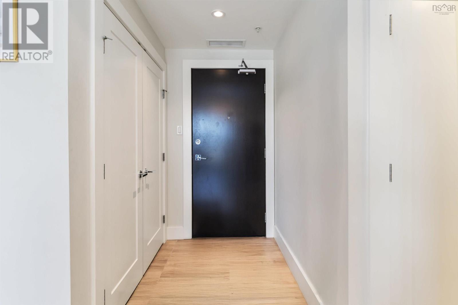 701 67 Kings Wharf Place, Dartmouth, Nova Scotia  B2Y 0C6 - Photo 2 - 202520669