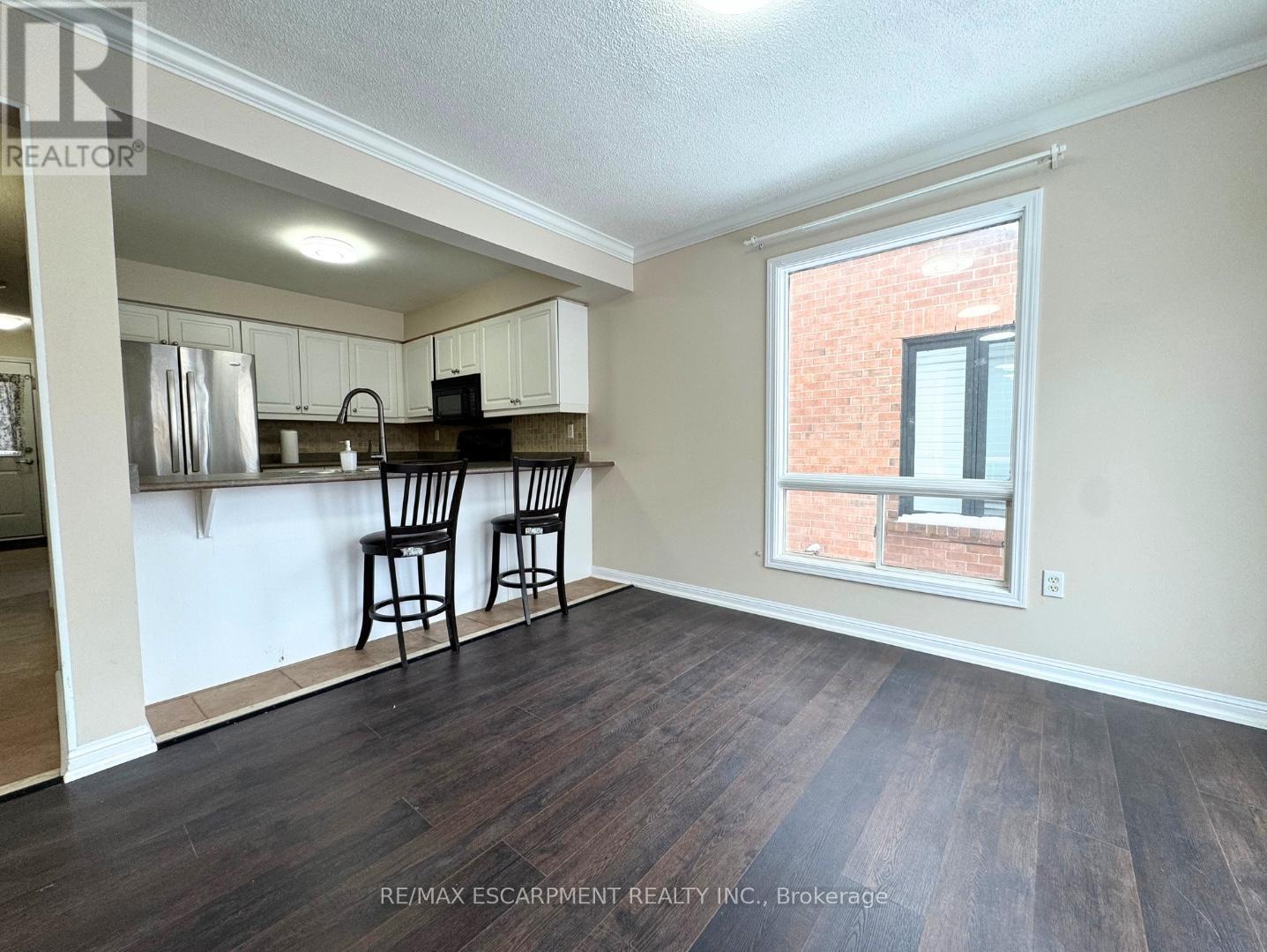 2218 Shadetree Avenue, Burlington, Ontario  L7L 6L4 - Photo 11 - W12760376