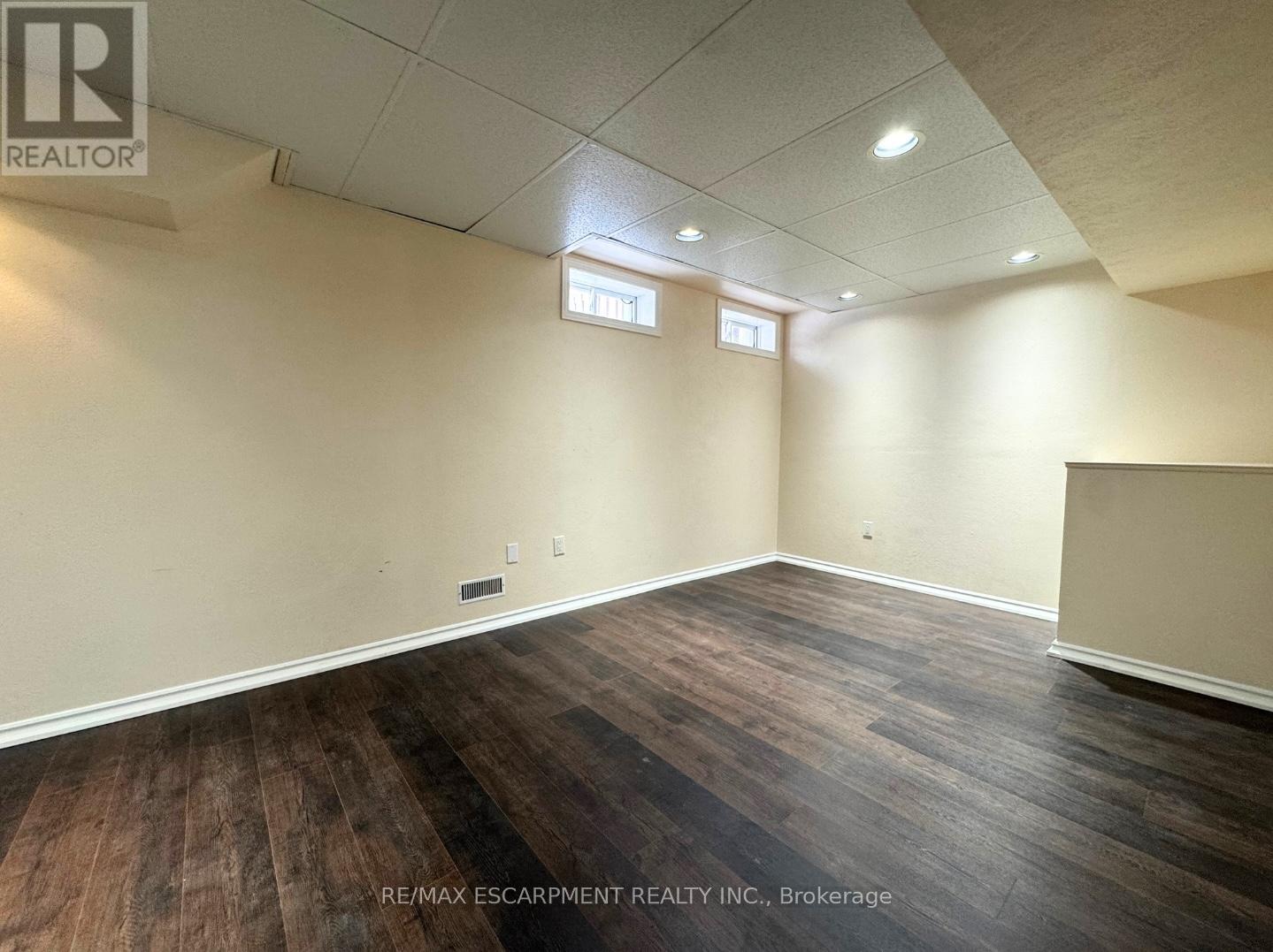 2218 Shadetree Avenue, Burlington, Ontario  L7L 6L4 - Photo 37 - W12760376