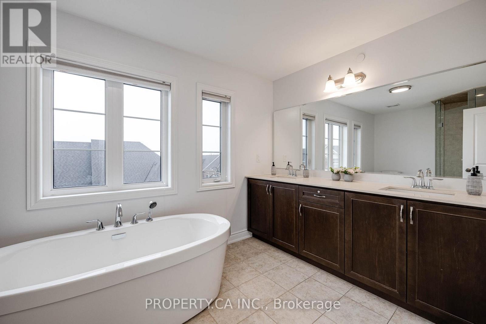 53 - 1331 Major Mackenzie Drive, Vaughan, Ontario  L6A 4W4 - Photo 22 - N12769636