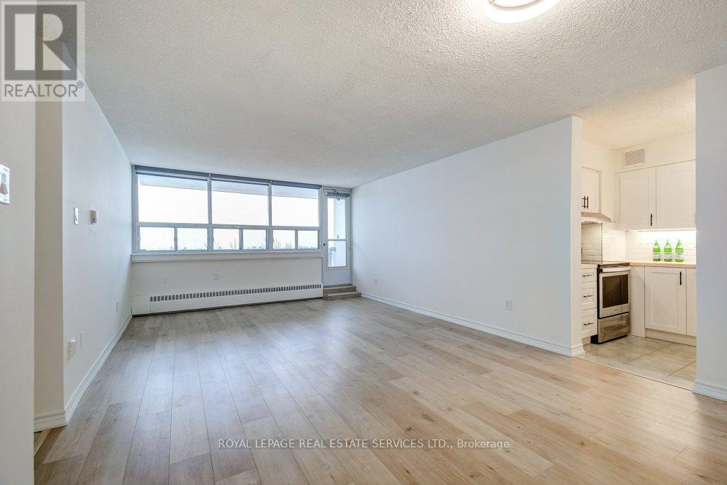 907 - 212 Kerr Street, Oakville, Ontario  L6K 3B1 - Photo 9 - W12756618