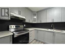 702 - 145 HILLCREST AVENUE, Mississauga, Ontario