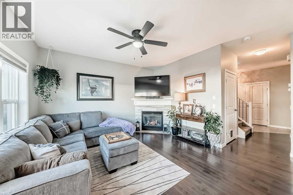 4 Bethune Way, Carstairs, Alberta  T0M 0N0 - Photo 8 - A2267541