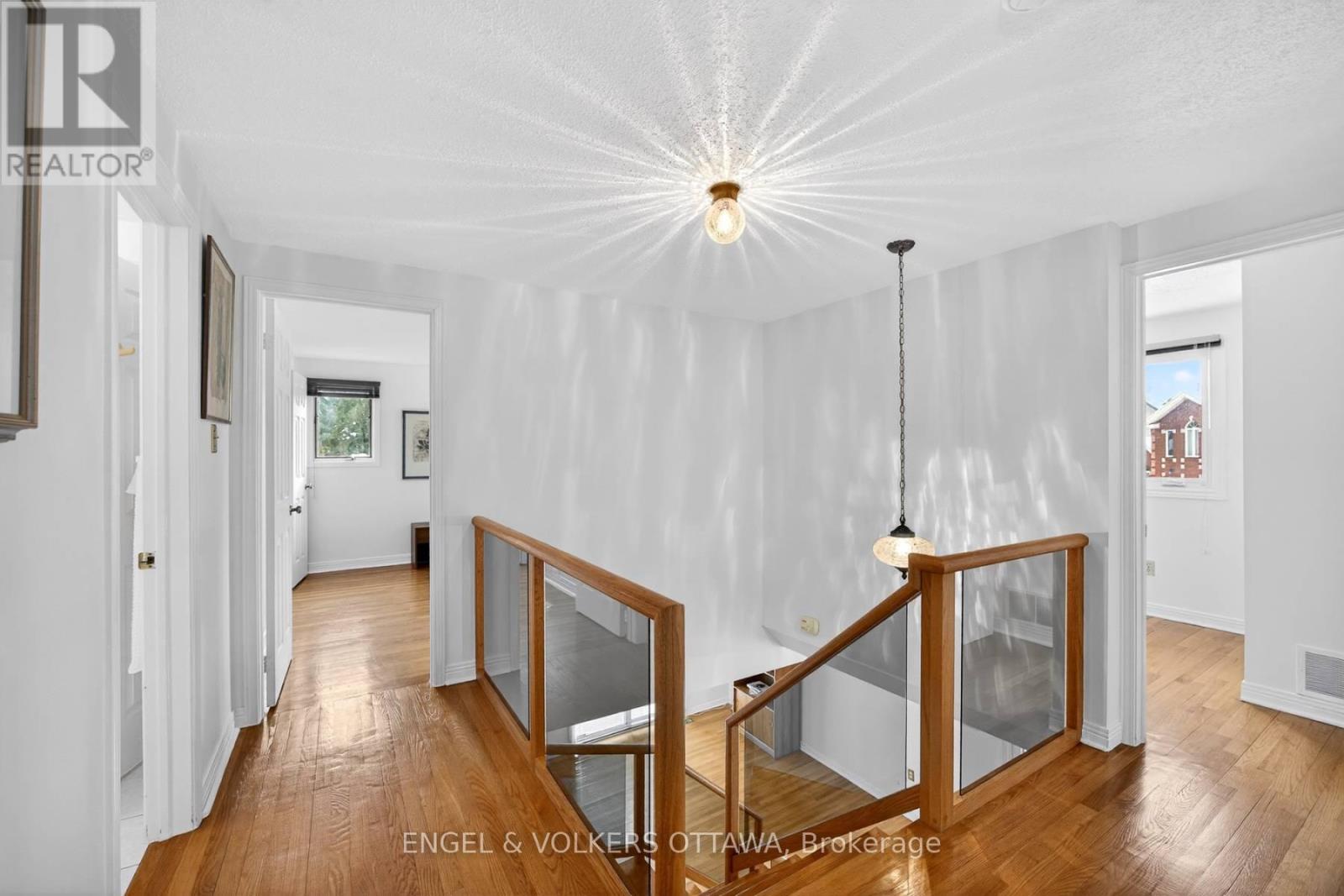 82 Leacock Drive, Ottawa, Ontario  K2K 2A8 - Photo 22 - X12769648