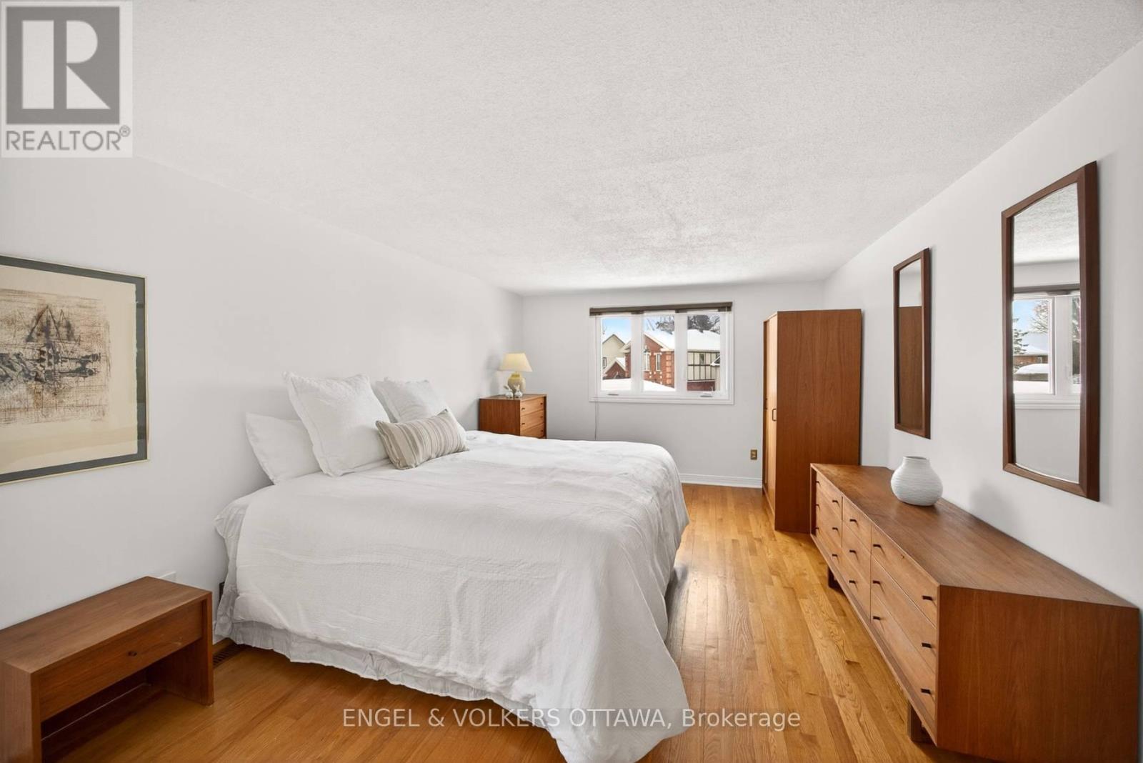 82 Leacock Drive, Ottawa, Ontario  K2K 2A8 - Photo 24 - X12769648