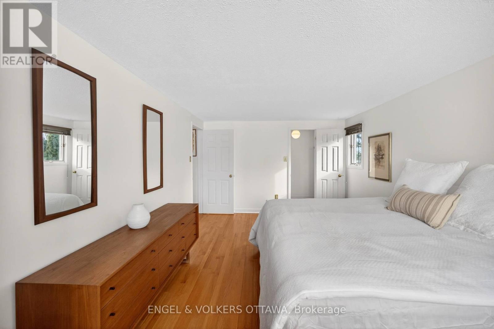 82 Leacock Drive, Ottawa, Ontario  K2K 2A8 - Photo 25 - X12769648