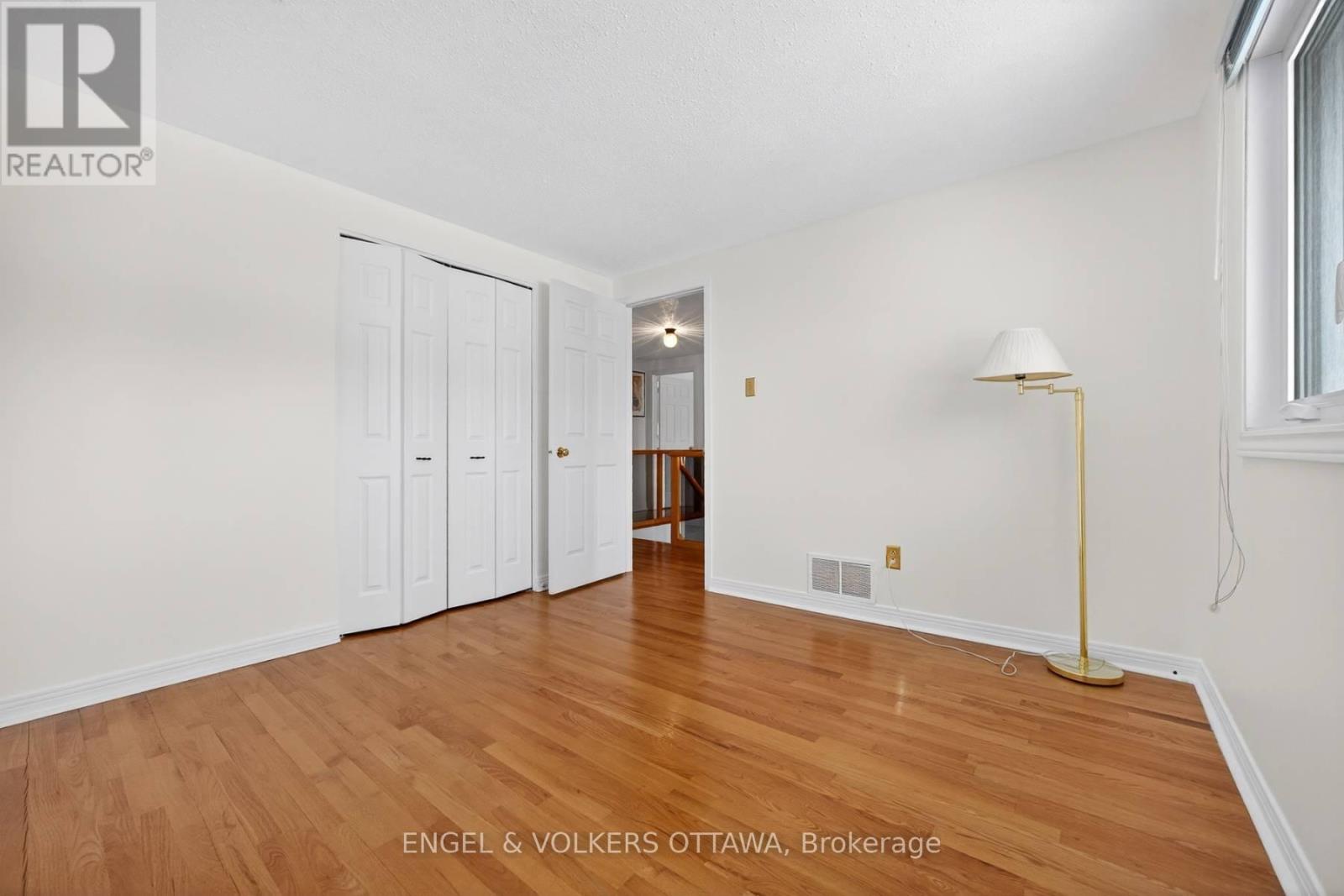 82 Leacock Drive, Ottawa, Ontario  K2K 2A8 - Photo 31 - X12769648