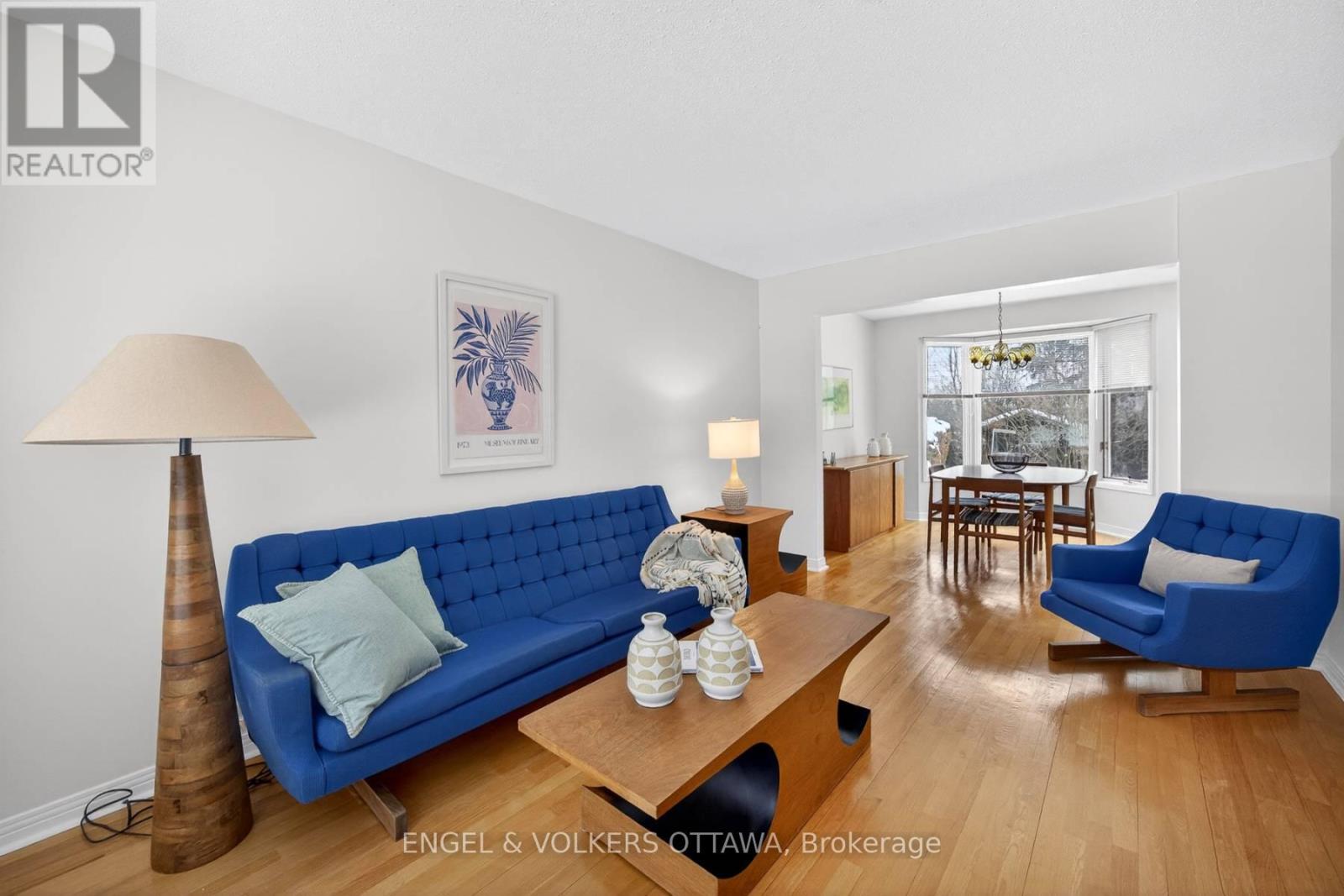 82 Leacock Drive, Ottawa, Ontario  K2K 2A8 - Photo 6 - X12769648