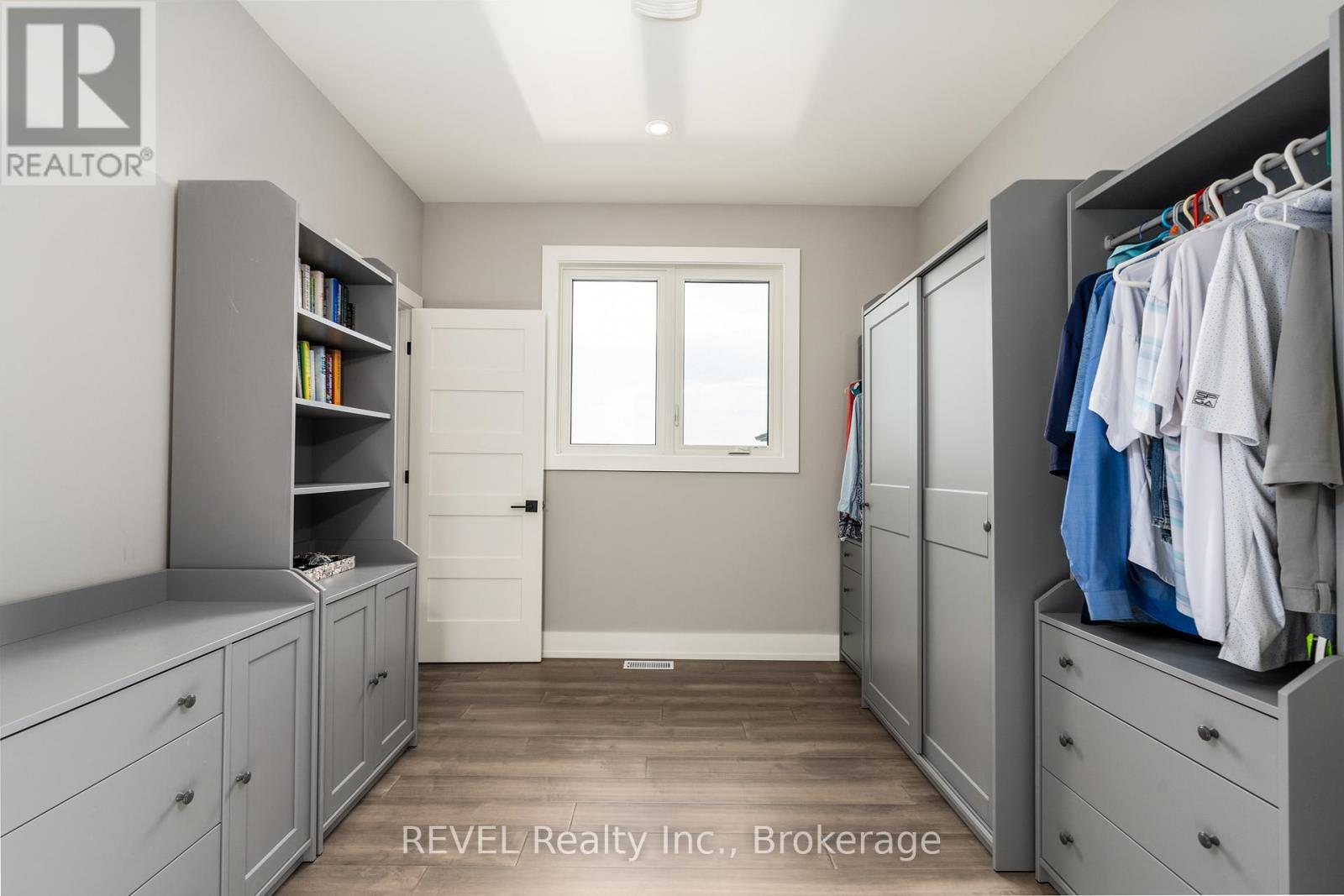 864 Concession 1 Rd Road, Niagara-On-The-Lake, Ontario  L0S 1J0 - Photo 23 - X12769642