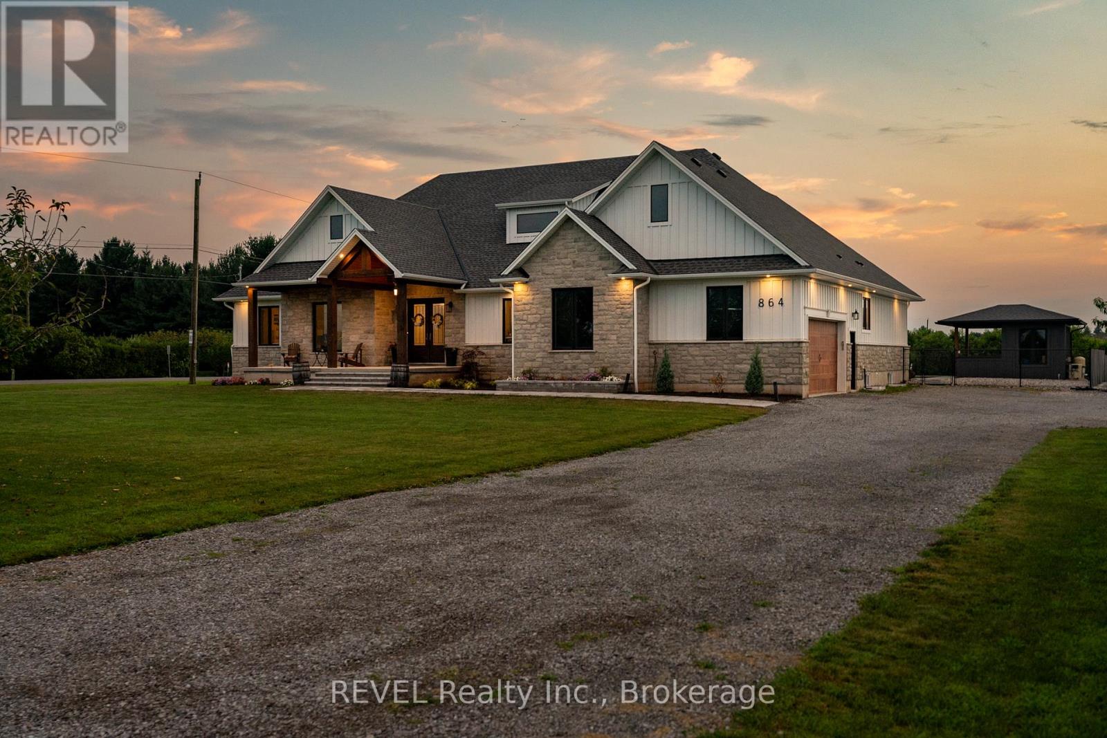 864 Concession 1 Rd Road, Niagara-On-The-Lake, Ontario  L0S 1J0 - Photo 3 - X12769642