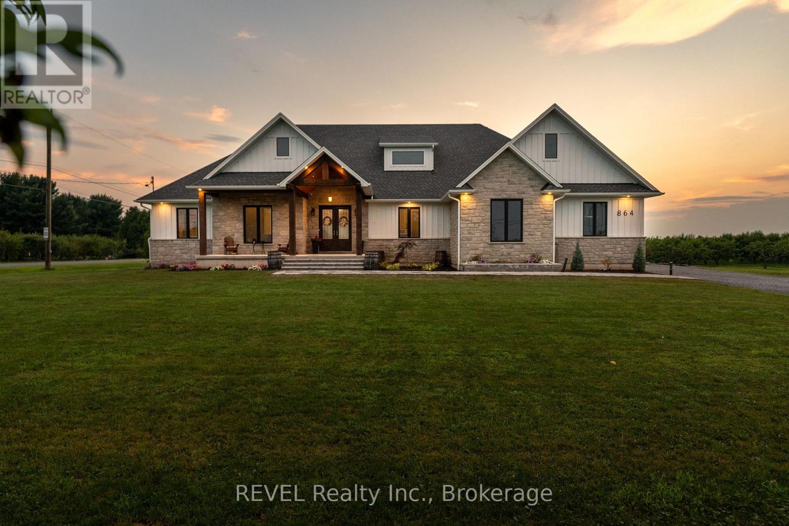 864 Concession 1 Rd Road, Niagara-On-The-Lake, Ontario  L0S 1J0 - Photo 4 - X12769642