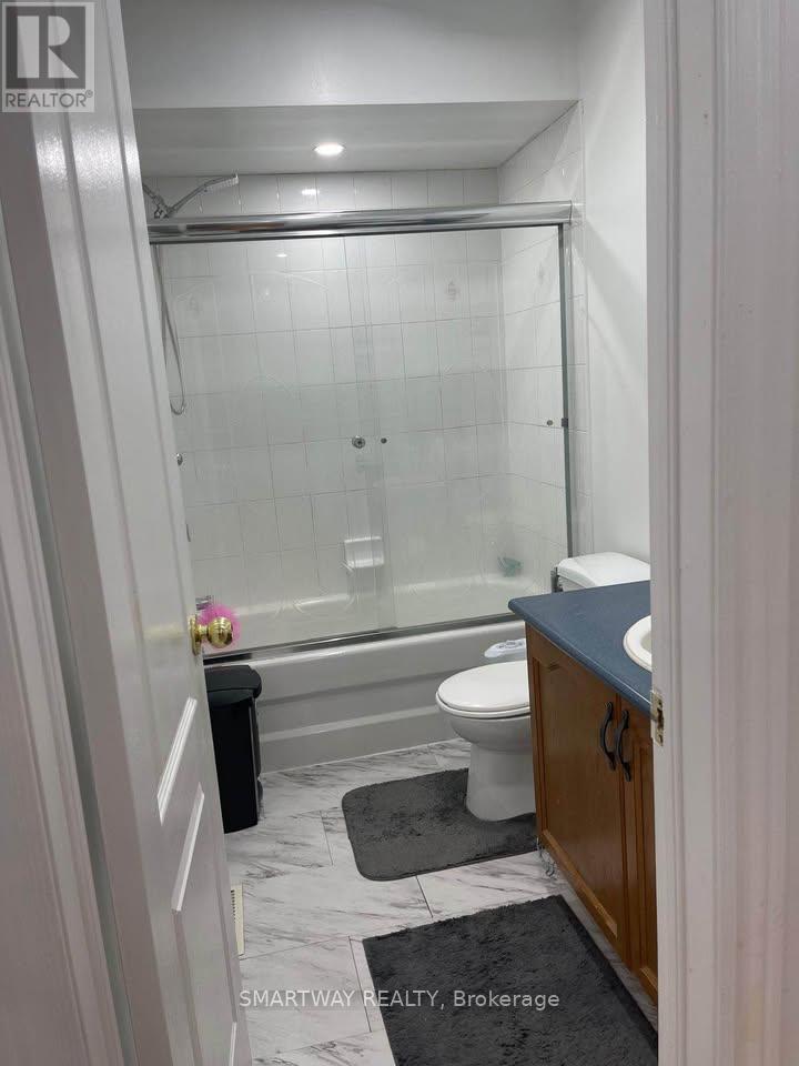 48 Giraffe Avenue, Brampton, Ontario  L6R 1Y9 - Photo 5 - W12749118