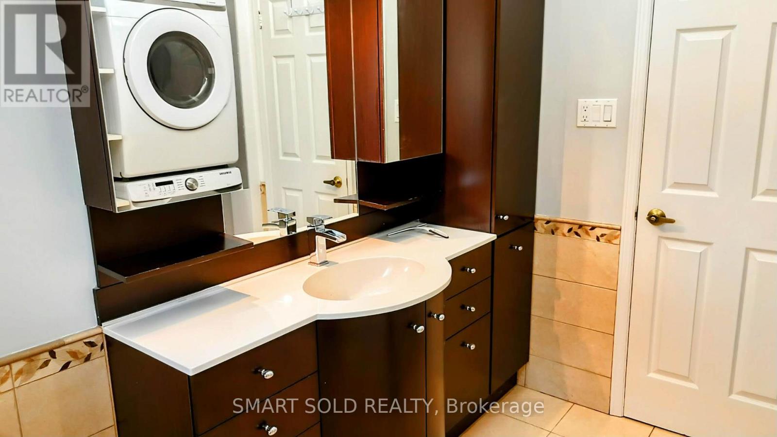 148 Castlehill Road, Vaughan (Maple), Ontario  L6A 1N7 - Photo 10 - N12769646