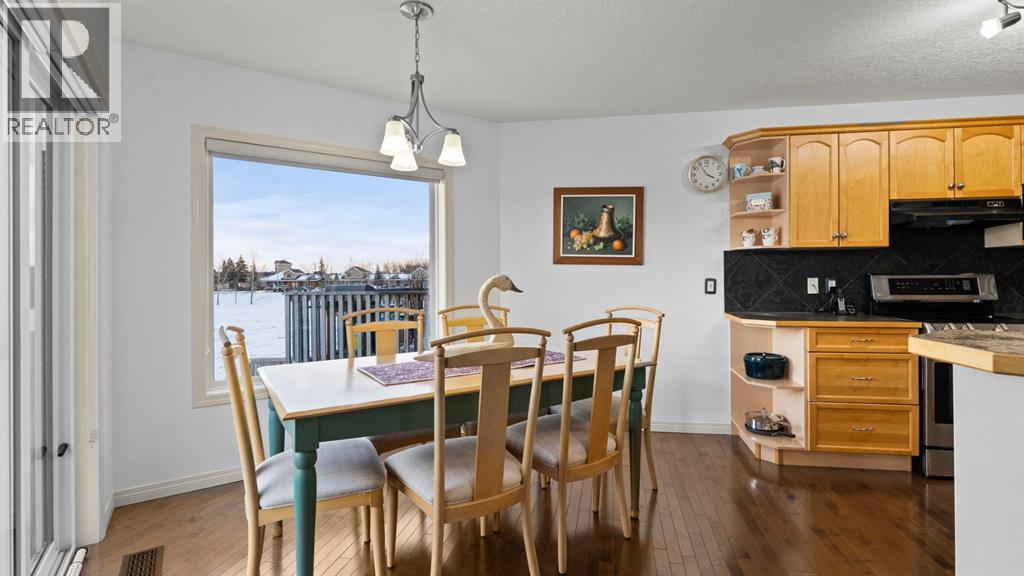 166 Bridlecrest Boulevard Sw, Calgary, Alberta  T2Y 4X7 - Photo 9 - A2278392