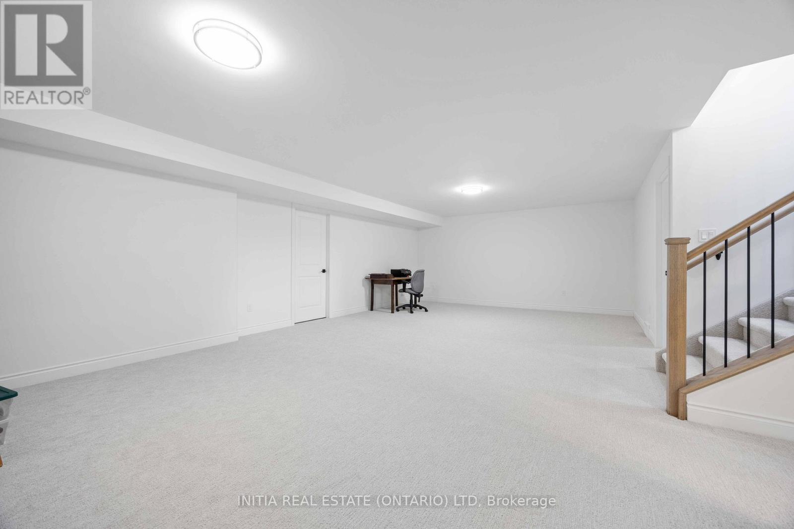 102 Leneve Street, Lambton Shores, Ontario  N0N 1J0 - Photo 20 - X12769654