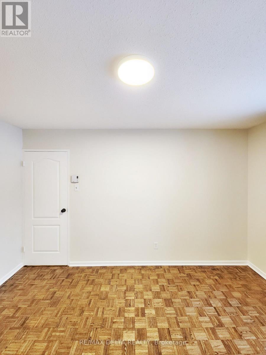 101a - 2044 Arrowsmith Drive, Ottawa, Ontario  K1J 7V8 - Photo 11 - X12769658