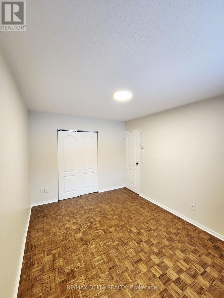 101a - 2044 Arrowsmith Drive, Ottawa, Ontario  K1J 7V8 - Photo 12 - X12769658