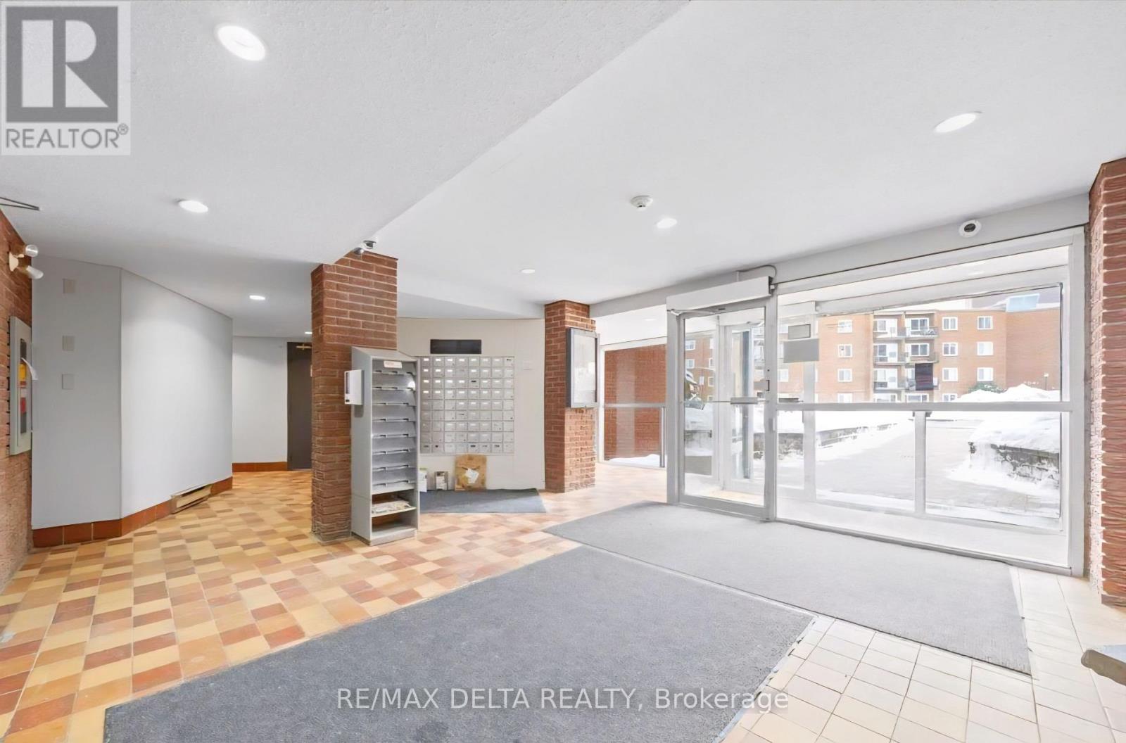 101a - 2044 Arrowsmith Drive, Ottawa, Ontario  K1J 7V8 - Photo 2 - X12769658