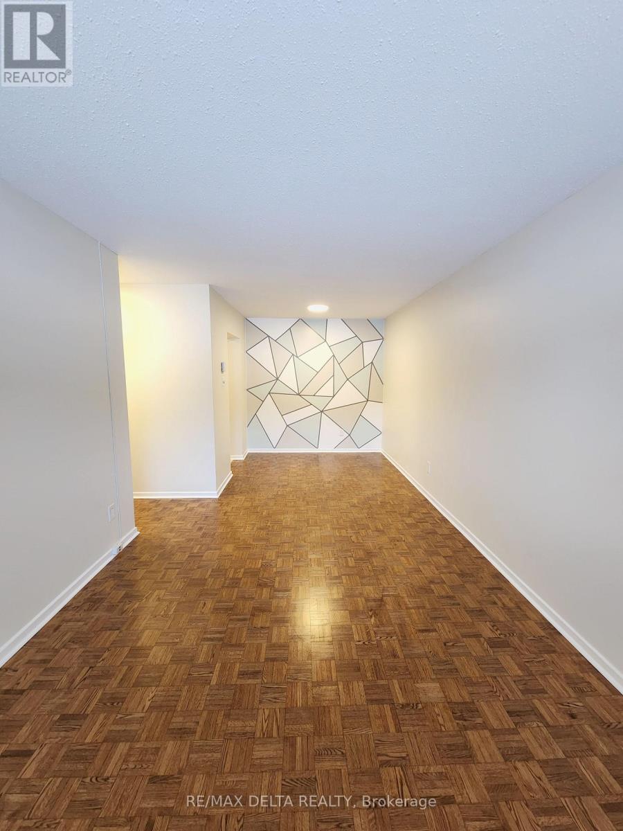 101a - 2044 Arrowsmith Drive, Ottawa, Ontario  K1J 7V8 - Photo 7 - X12769658