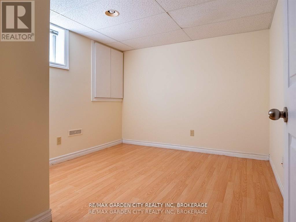 9 Churchill Street, St. Catharines, Ontario  L2S 2P3 - Photo 20 - X12769664