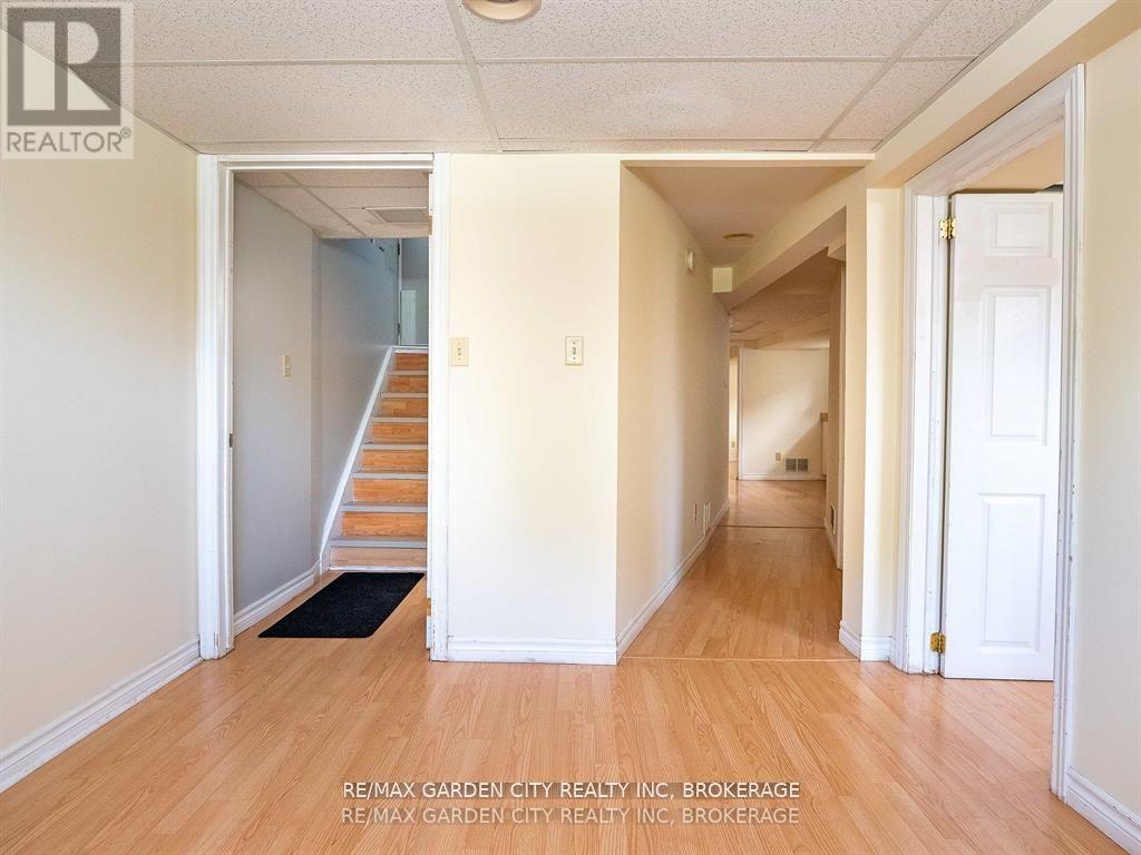 9 Churchill Street, St. Catharines, Ontario  L2S 2P3 - Photo 22 - X12769664