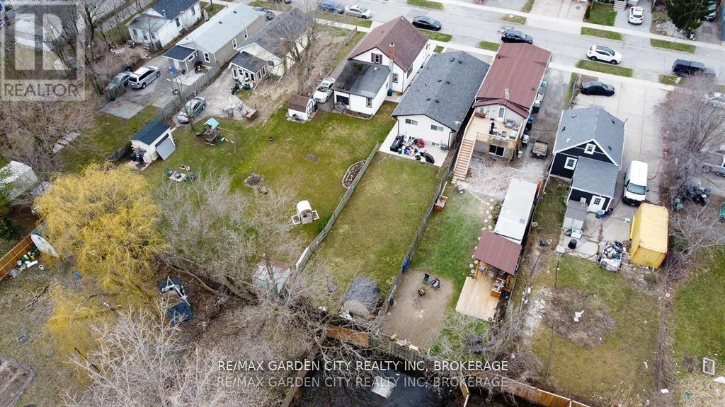 9 Churchill Street, St. Catharines, Ontario  L2S 2P3 - Photo 36 - X12769664