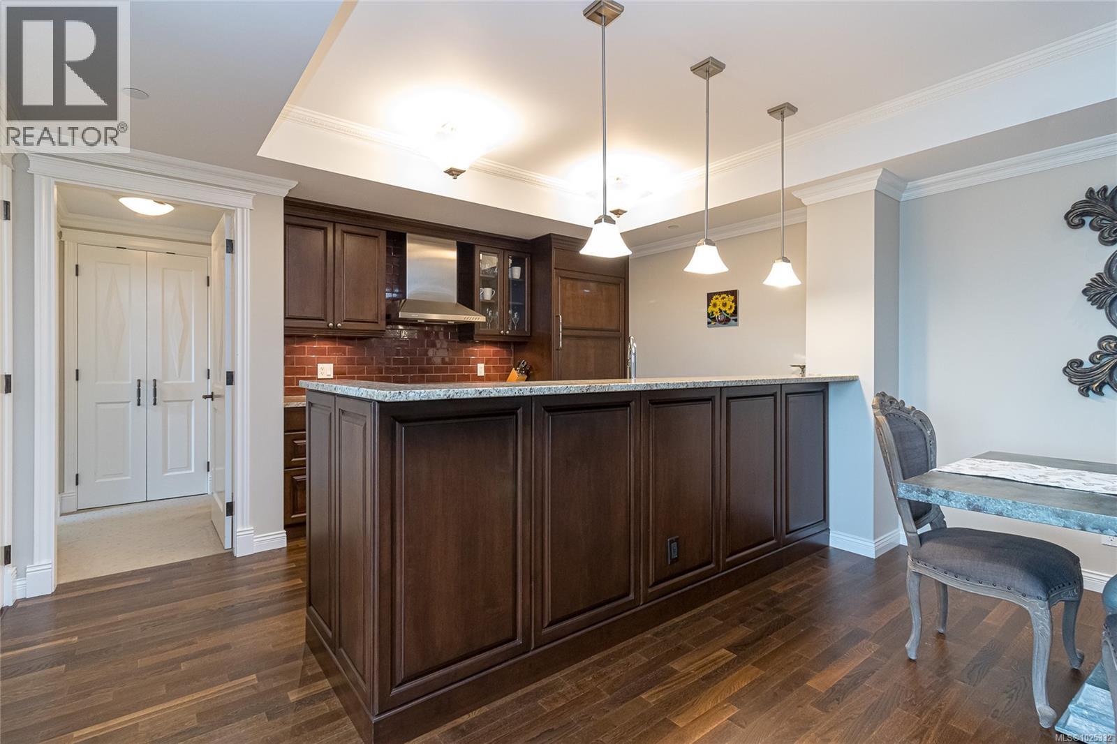 405 1175 Beach Dr, Oak Bay, British Columbia  V8S 2N2 - Photo 14 - 1025332