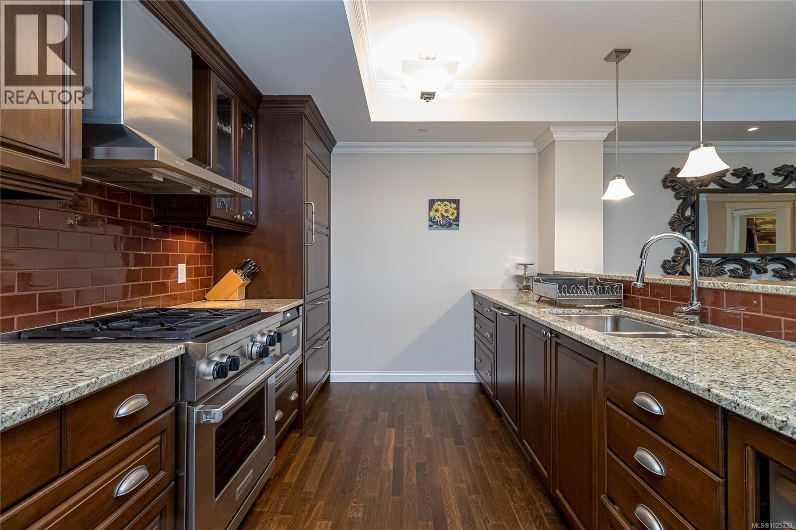 405 1175 Beach Dr, Oak Bay, British Columbia  V8S 2N2 - Photo 15 - 1025332