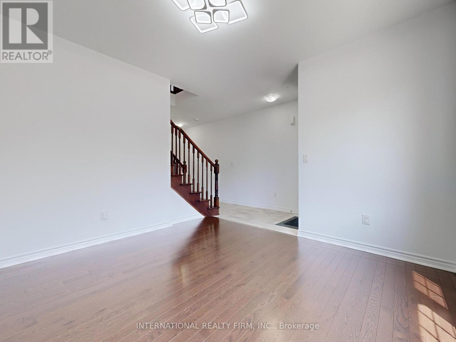 59 Westfield Drive, Whitby (Lynde Creek), Ontario  L1P 0E9 - Photo 4 - E12769662