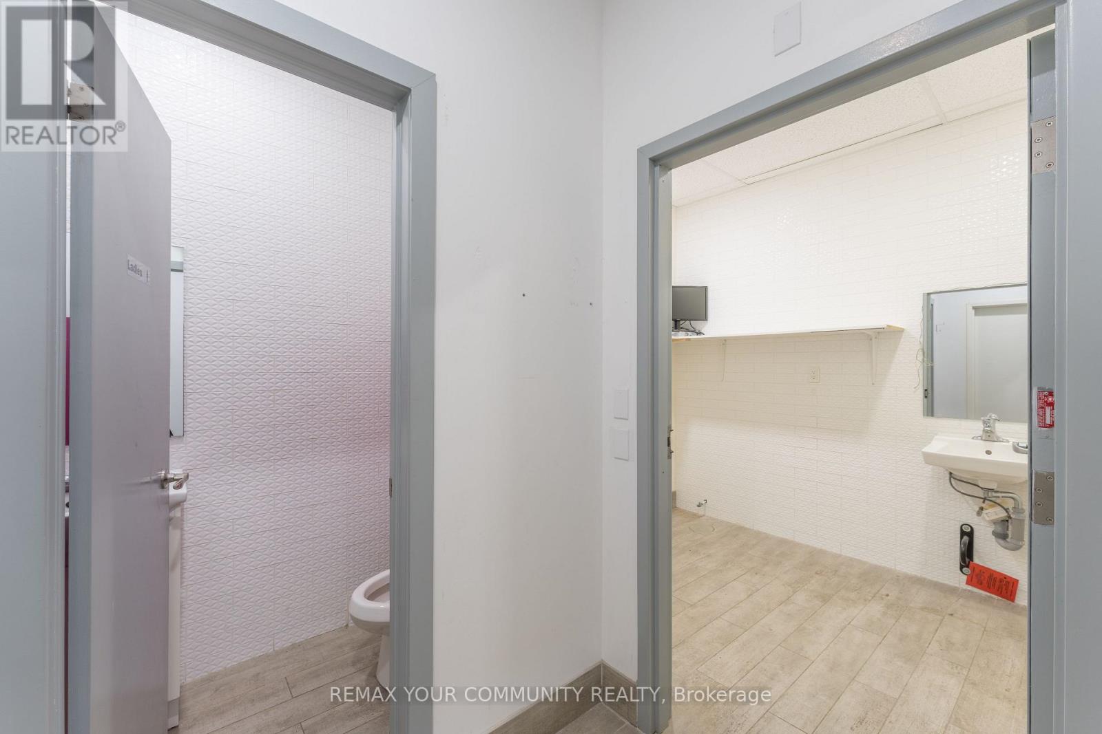 212 - 9737 Yonge Street, Richmond Hill, Ontario  L4C 8S7 - Photo 13 - N12769672