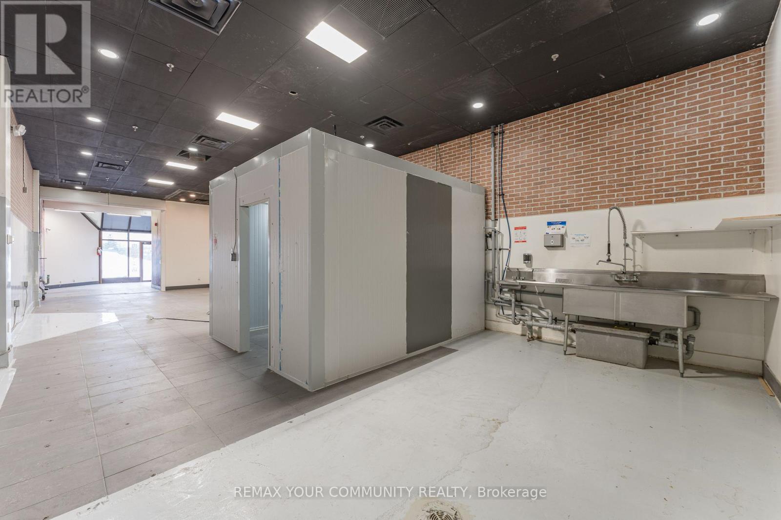 212 - 9737 Yonge Street, Richmond Hill, Ontario  L4C 8S7 - Photo 8 - N12769672