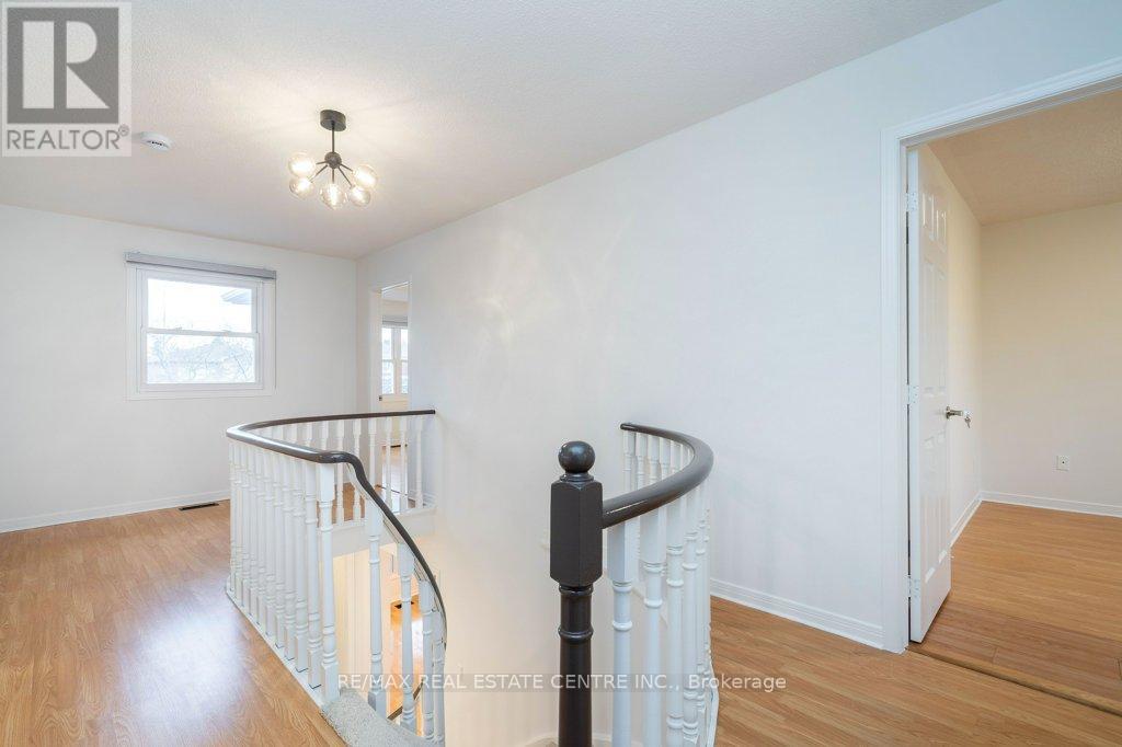 796 Buckingham Court, Mississauga, Ontario  L5C 4M3 - Photo 28 - W12769656