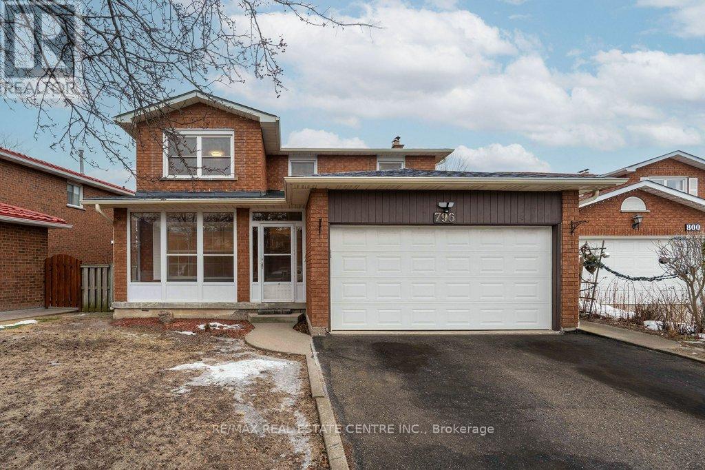 796 Buckingham Court, Mississauga, Ontario  L5C 4M3 - Photo 44 - W12769656