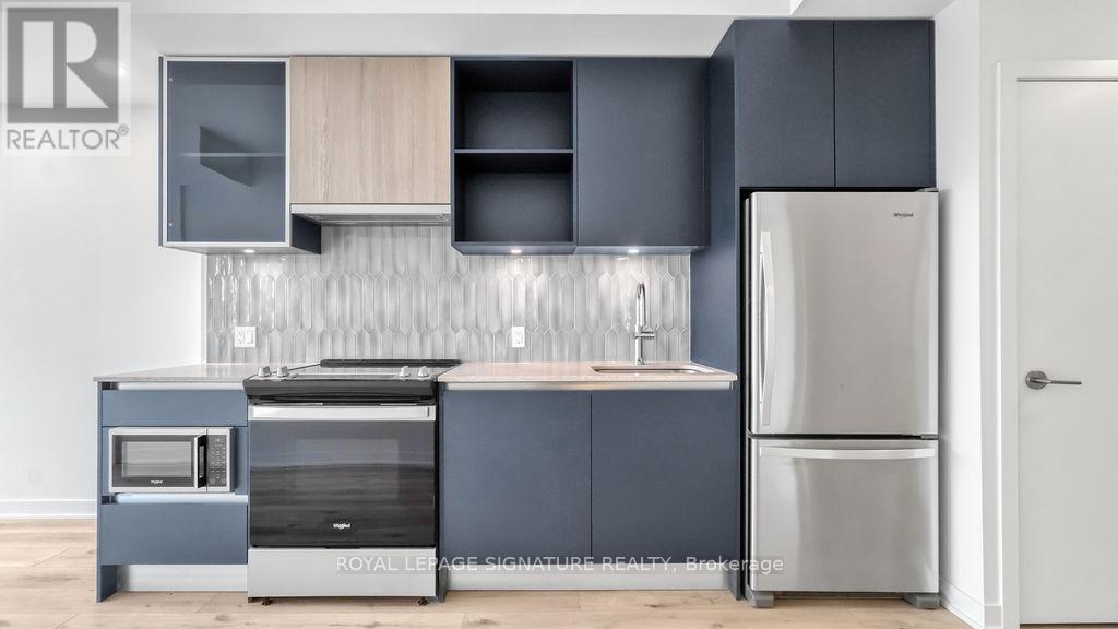 405 - 405 Dundas Street W, Oakville (Go Glenorchy), Ontario  L6M 5P9 - Photo 7 - W12769666