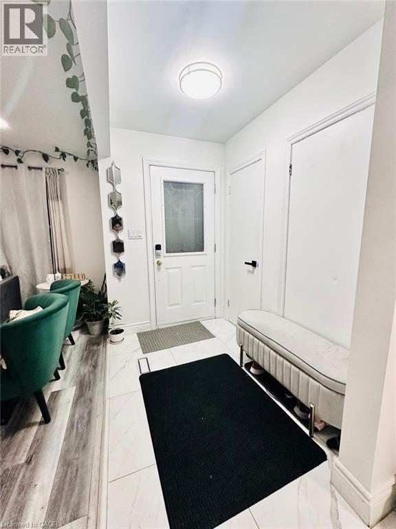 878 Upper Ottawa Street, Hamilton, Ontario  L8T 3V5 - Photo 2 - 40803726