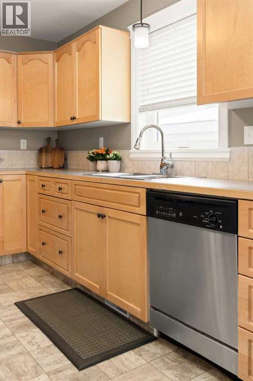 928 3 Street Sw, Redcliff, Alberta  T0J 2P0 - Photo 16 - A2283268