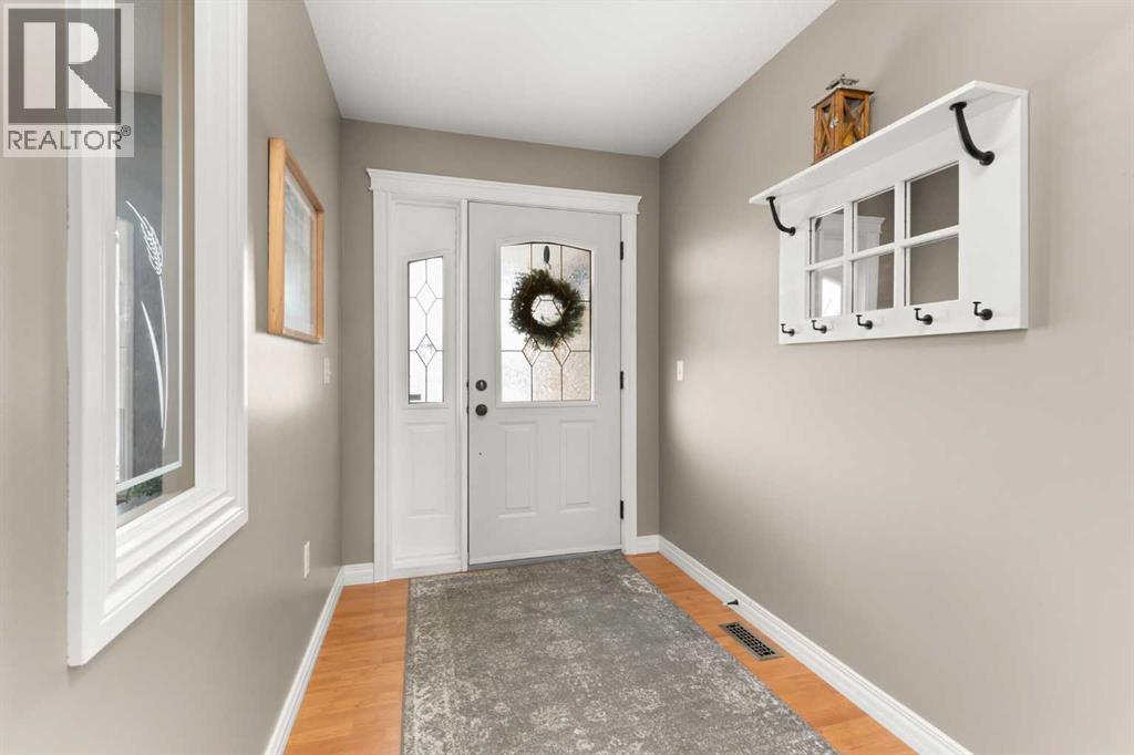 928 3 Street Sw, Redcliff, Alberta  T0J 2P0 - Photo 4 - A2283268