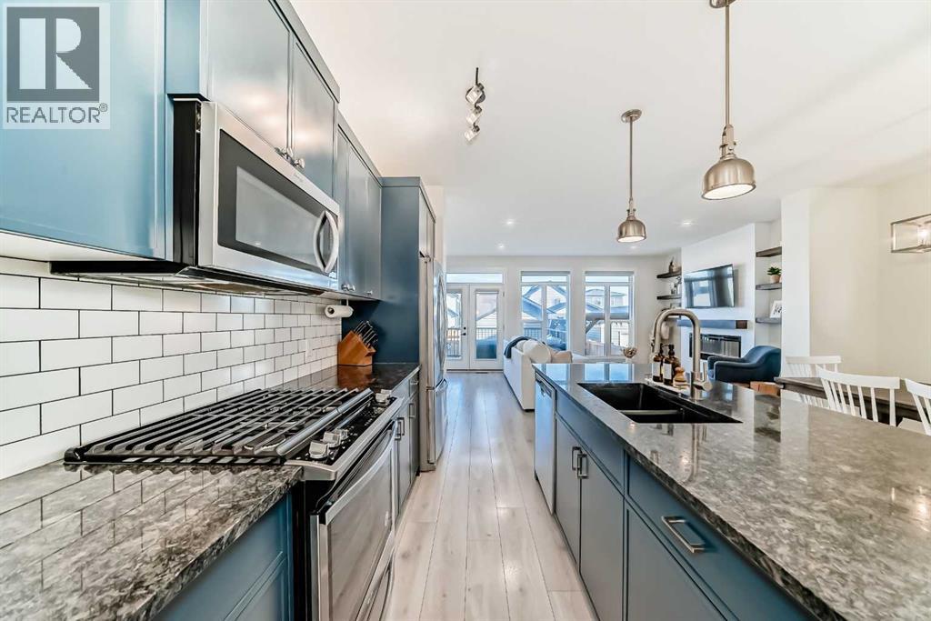 513 Chinook Gate Square Sw, Airdrie, Alberta  T4B 4W1 - Photo 9 - A2284483