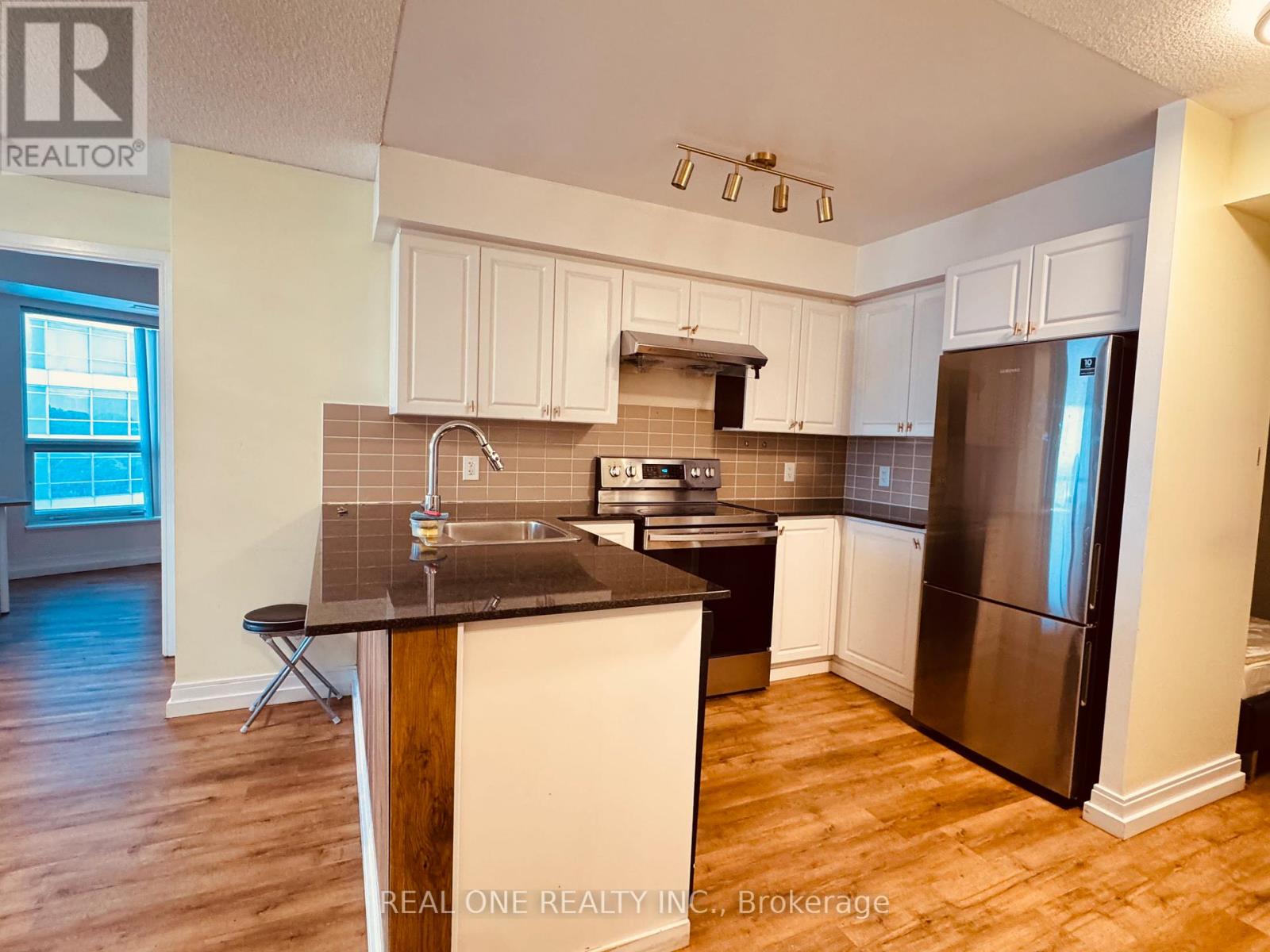 1710 - 125 Village Green Square, Toronto, Ontario  M1S 0G3 - Photo 4 - E12756214