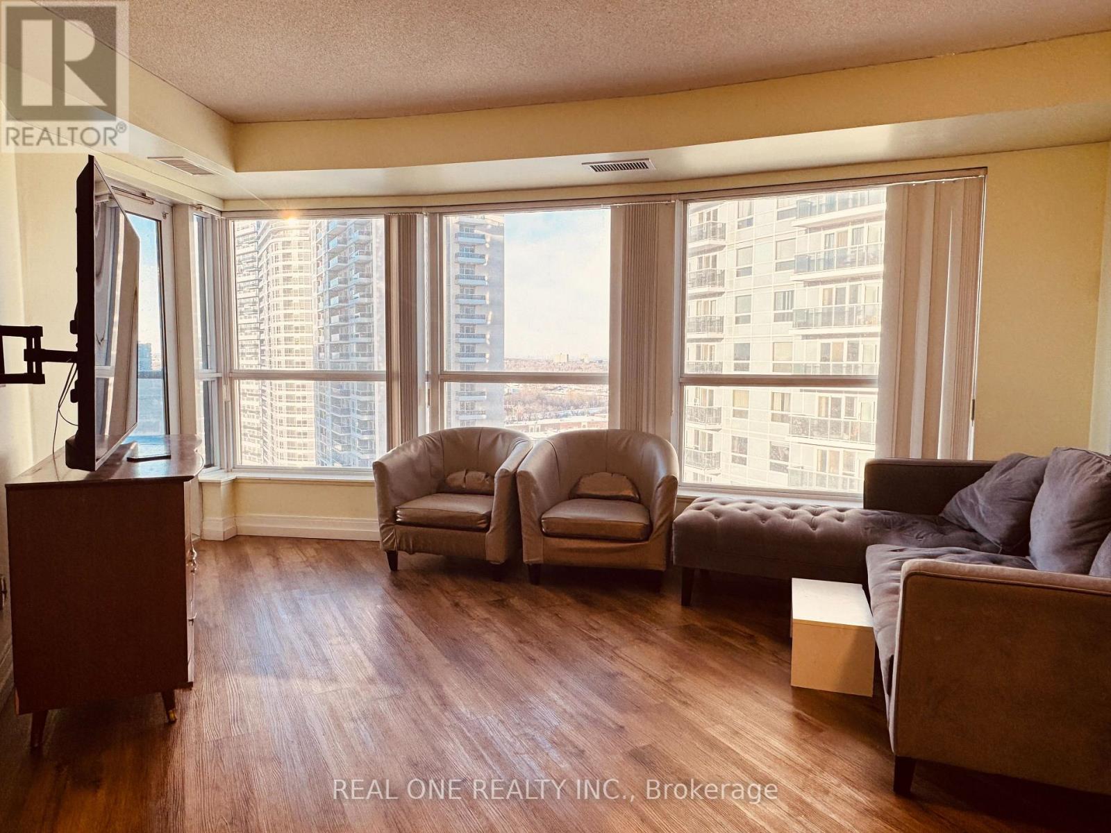 1710 - 125 Village Green Square, Toronto, Ontario  M1S 0G3 - Photo 5 - E12756214