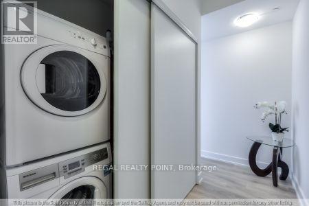 1502 - 150 Fairview Mall Drive, Toronto (Don Valley Village), Ontario  M2J 4T1 - Photo 3 - C12769686