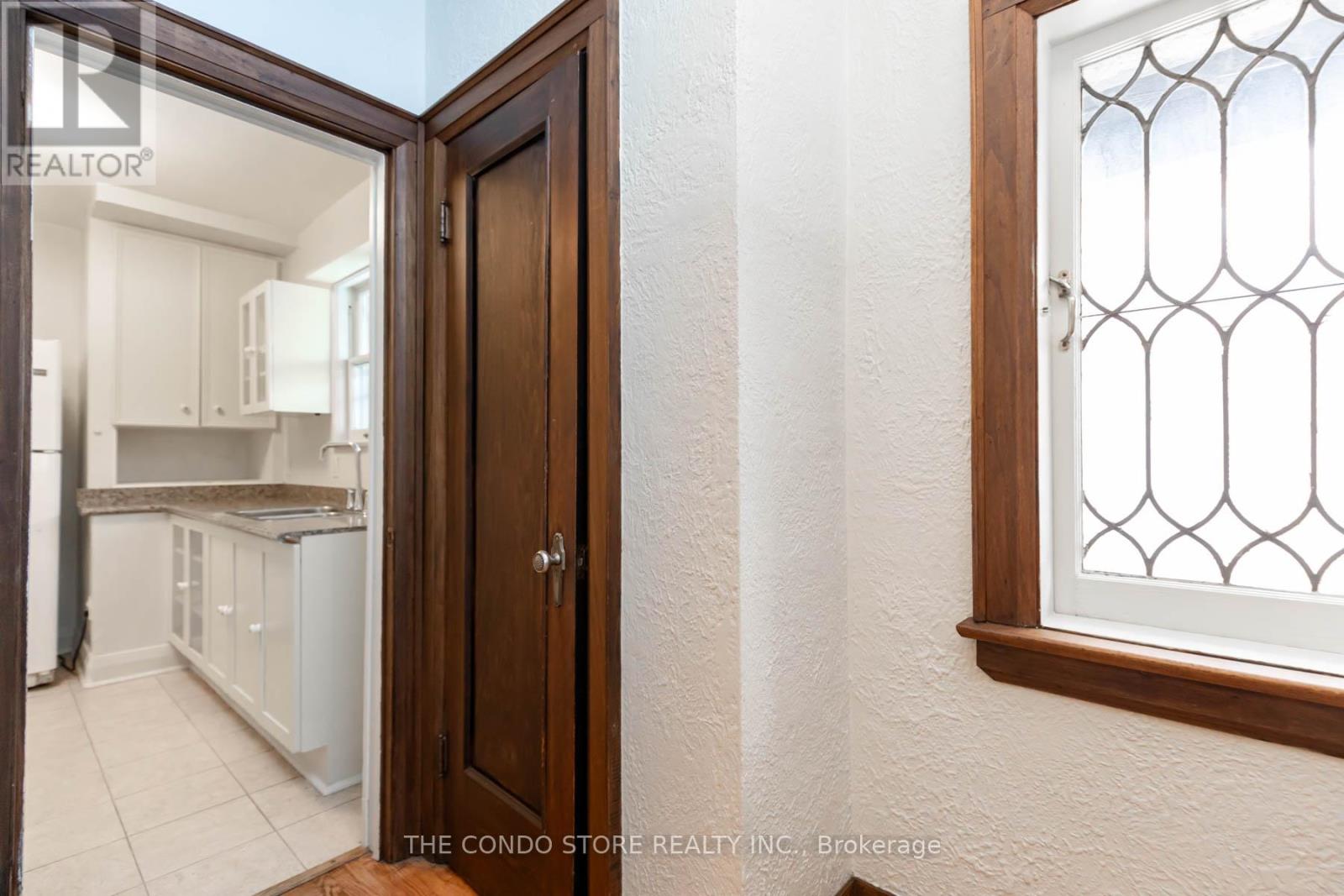 382 Roehampton Avenue, Toronto (Mount Pleasant East), Ontario  M4P 1S4 - Photo 4 - C12769700