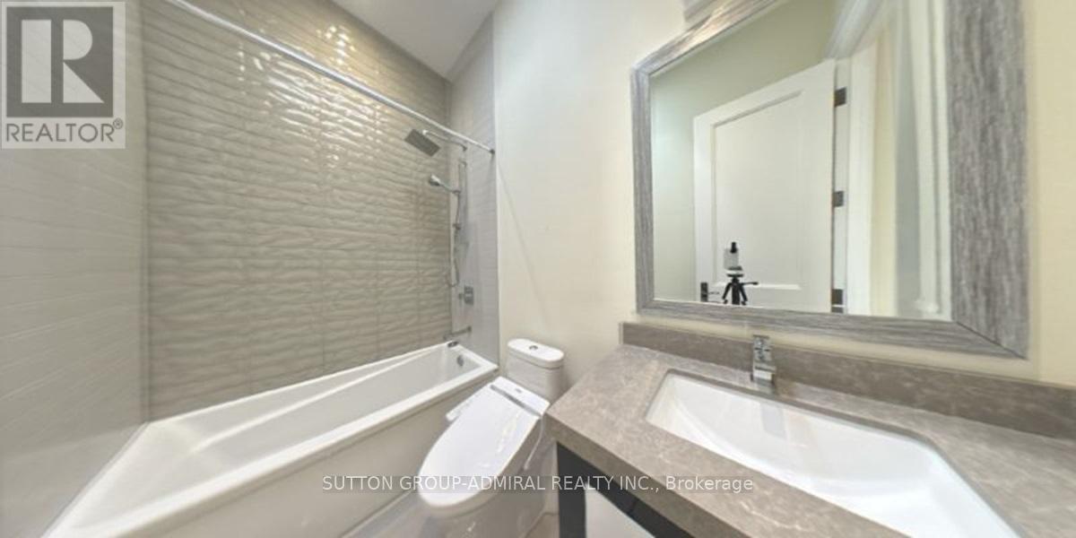 305 Finch Avenue E, Toronto, Ontario  M2N 4S3 - Photo 17 - C12769704