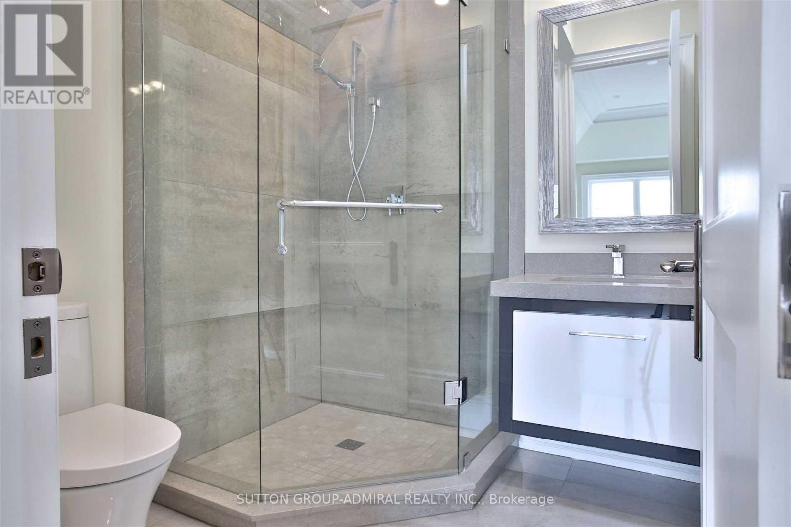 305 Finch Avenue E, Toronto, Ontario  M2N 4S3 - Photo 21 - C12769704