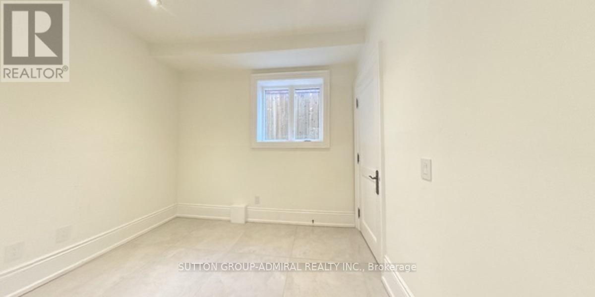 305 Finch Avenue E, Toronto, Ontario  M2N 4S3 - Photo 24 - C12769704