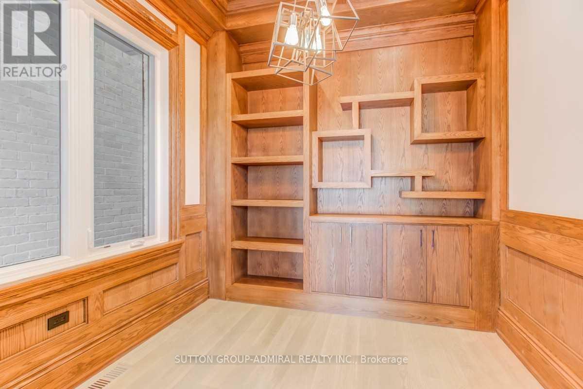 305 Finch Avenue E, Toronto, Ontario  M2N 4S3 - Photo 4 - C12769704