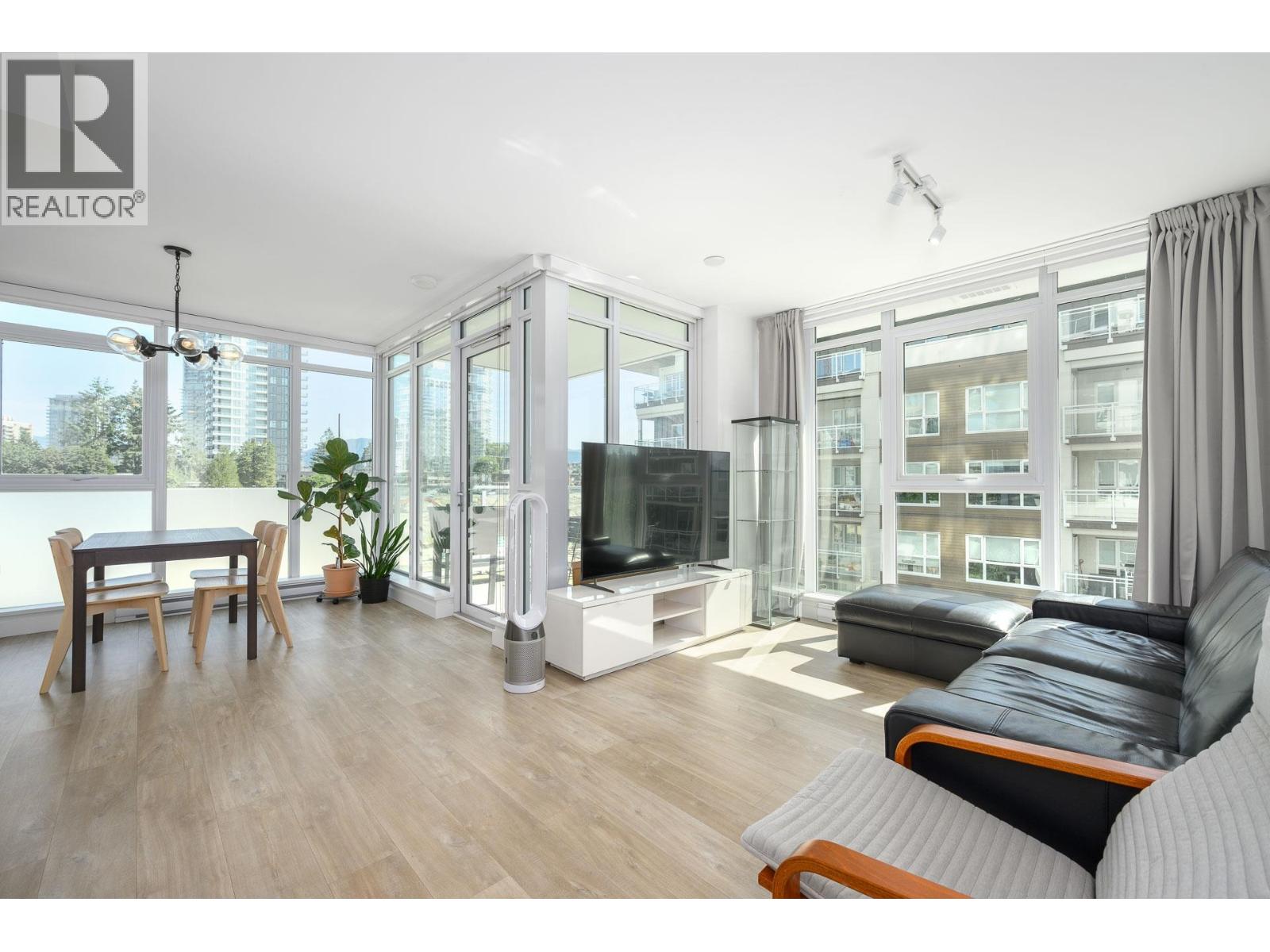 407 525 Foster Avenue, Coquitlam, British Columbia  V3J 0H6 - Photo 10 - R3087727