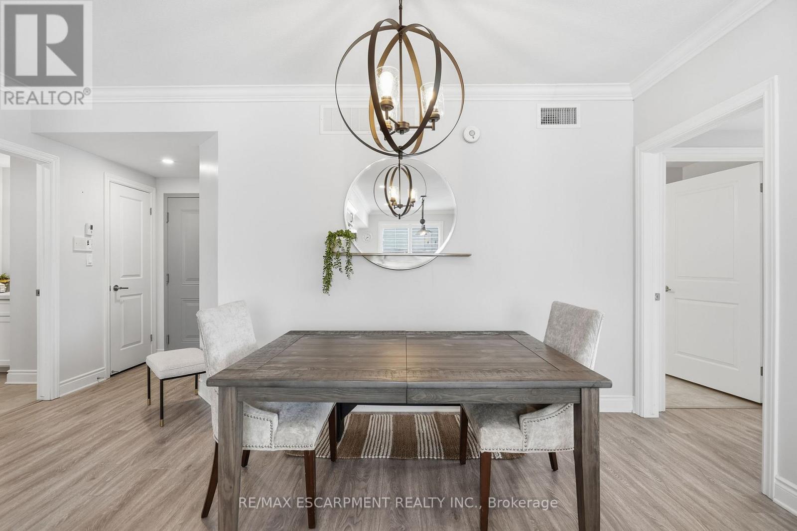 207 - 65 Haddington Street, Haldimand, Ontario  N3W 2H2 - Photo 9 - X12769702