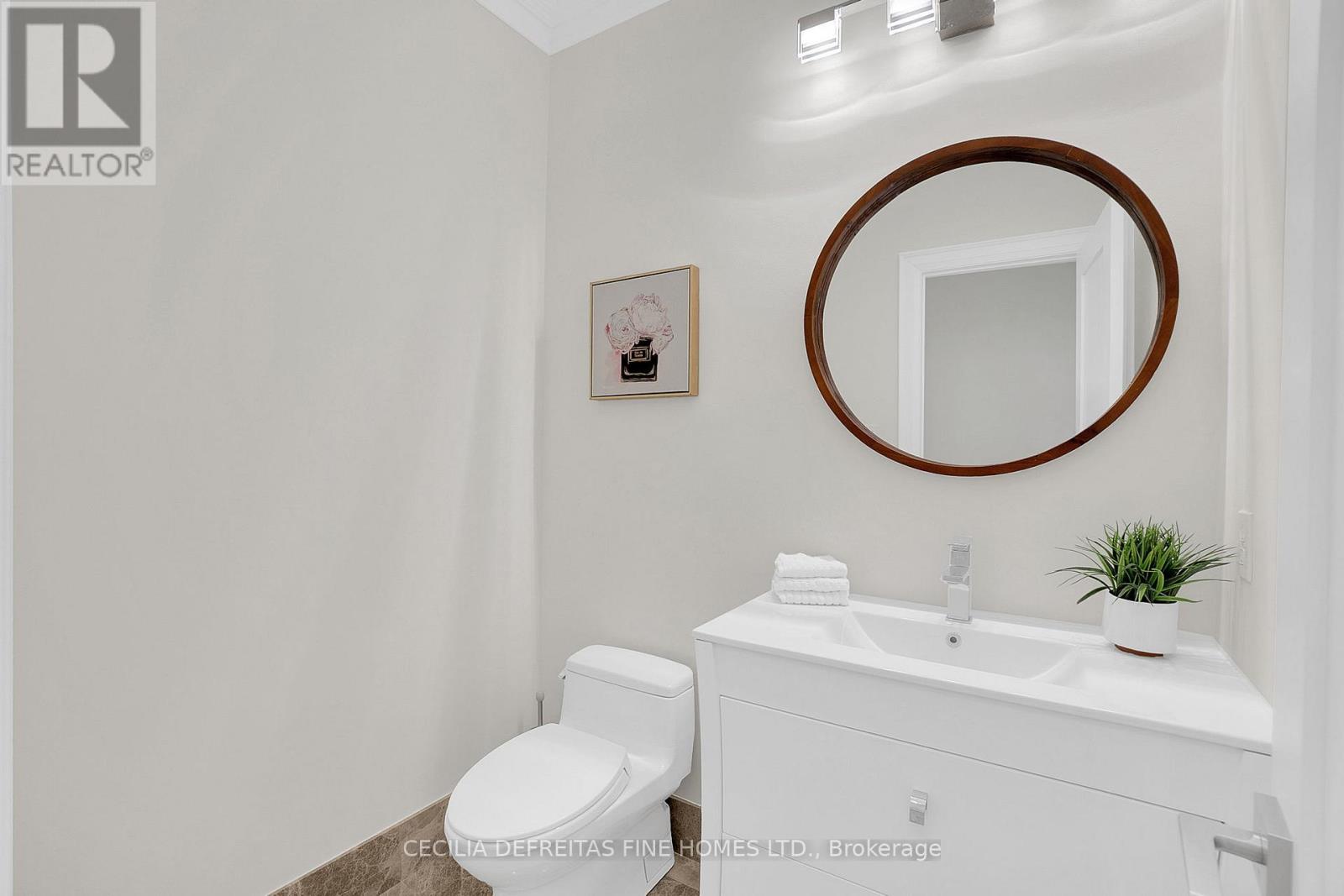 74 Mactaggart Drive, King, Ontario  L0G 1N0 - Photo 22 - N12769044